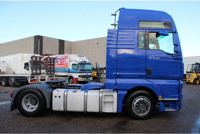 MAN TGA 18.440 + EURO 5 + MANUAL - Dragbil: bild 4 MAN TGA 18.440 + EURO 5 + MANUAL - Dragbil: bild 4