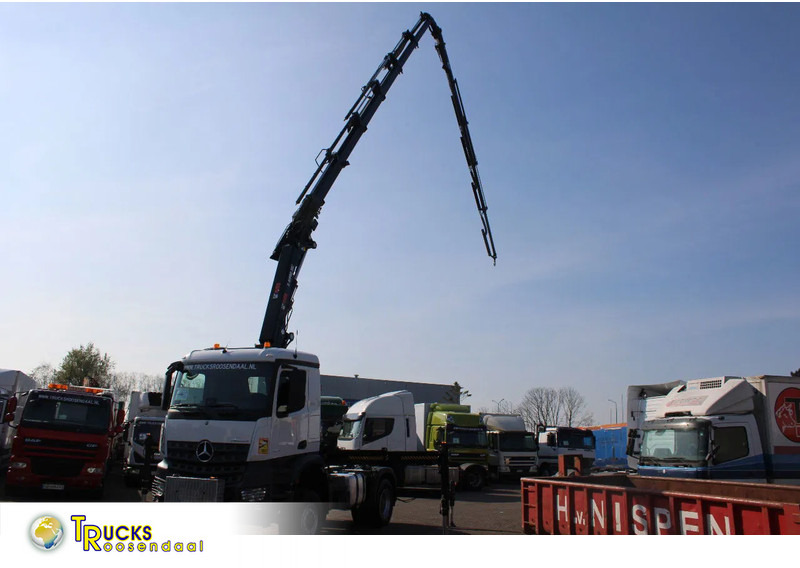 Mercedes-Benz Arocs 2051 + 4X4 + HIAB 302 E6 / JIB 70 X 4 + 10 EXTENTSIONS / NEW!! - Kranbil: bild 1 Mercedes-Benz Arocs 2051 + 4X4 + HIAB 302 E6 / JIB 70 X 4 + 10 EXTENTSIONS / NEW!! - Kranbil: bild 1