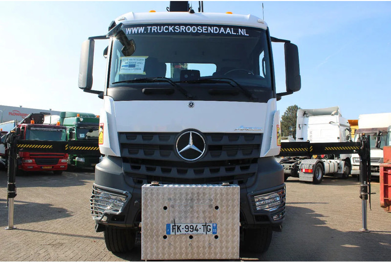 Mercedes-Benz Arocs 2051 + 4X4 + HIAB 302 E6 / JIB 70 X 4 + 10 EXTENTSIONS / NEW!! - Kranbil: bild 5 Mercedes-Benz Arocs 2051 + 4X4 + HIAB 302 E6 / JIB 70 X 4 + 10 EXTENTSIONS / NEW!! - Kranbil: bild 5