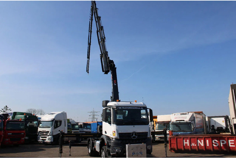 Mercedes-Benz Arocs 2051 + 4X4 + HIAB 302 E6 / JIB 70 X 4 + 10 EXTENTSIONS / NEW!! - Kranbil: bild 4 Mercedes-Benz Arocs 2051 + 4X4 + HIAB 302 E6 / JIB 70 X 4 + 10 EXTENTSIONS / NEW!! - Kranbil: bild 4