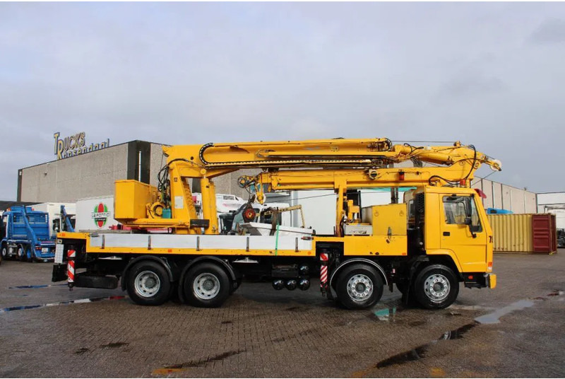 Volvo FL10 8X4 + GROMACH 34 mtr. + EURO 2 - Kranbil: bild 5 Volvo FL10 8X4 + GROMACH 34 mtr. + EURO 2 - Kranbil: bild 5