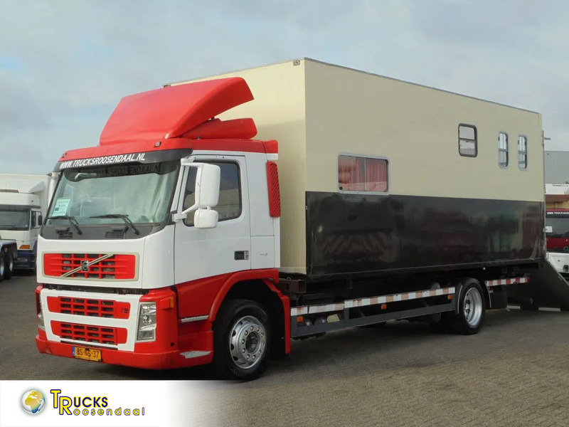 Volvo FM 9.310 + Euro 5 + Manual + Horse transport - Containerbil/ Växelflak lastbil: bild 1 Volvo FM 9.310 + Euro 5 + Manual + Horse transport - Containerbil/ Växelflak lastbil: bild 1