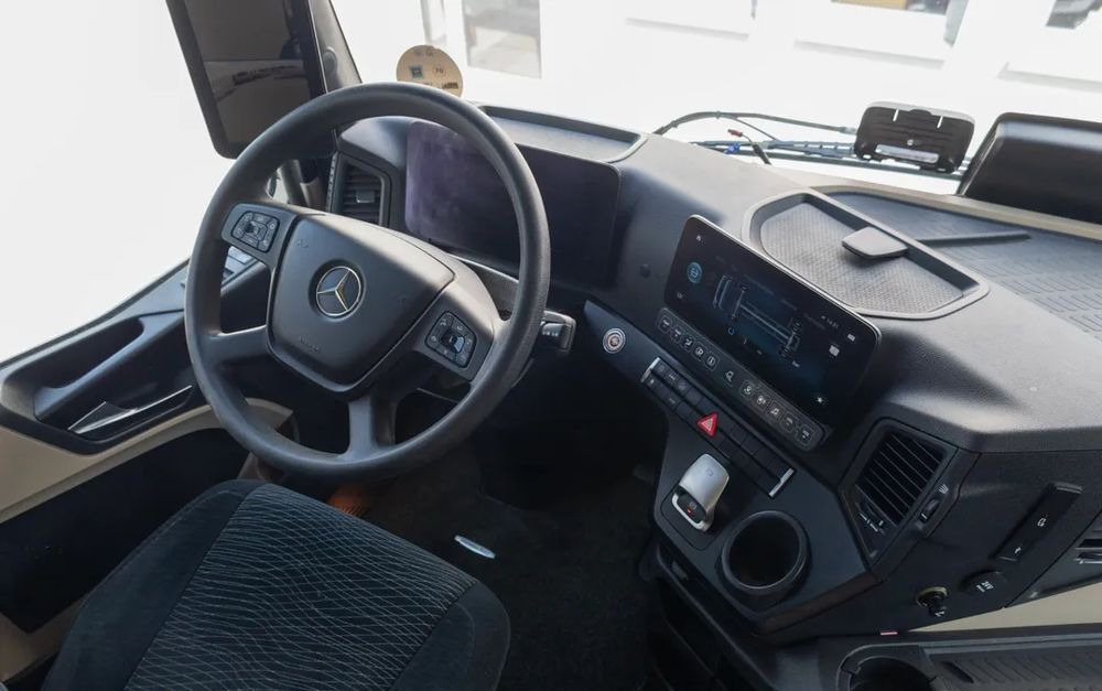 Mercedes-Benz Actros 1845 - Dragbil: bild 5 Mercedes-Benz Actros 1845 - Dragbil: bild 5