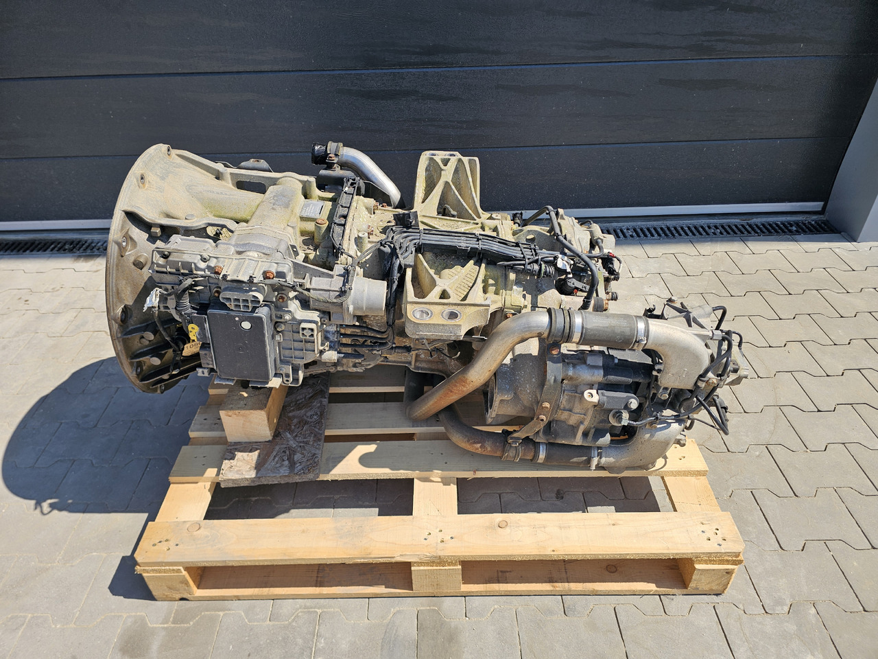 MERCEDES-BENZ ACTROS ANTOS / GEARBOX / G211-12 / RETARDER / WORLDWIDE DELIVERY - Växellåda: bild 1 MERCEDES-BENZ ACTROS ANTOS / GEARBOX / G211-12 / RETARDER / WORLDWIDE DELIVERY - Växellåda: bild 1