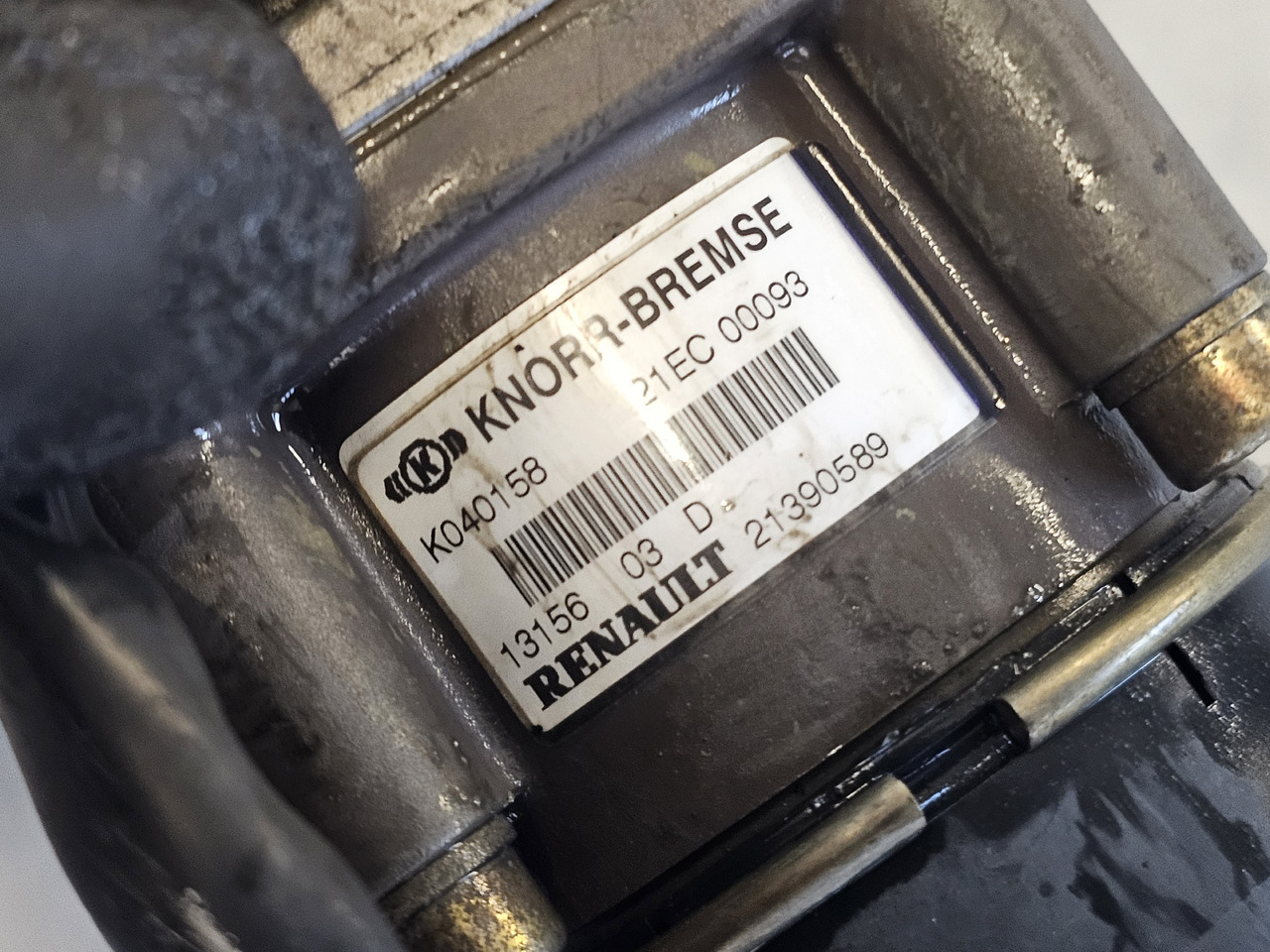 RENAULT PEDAL BRAKE VALVE / K040158 / 21390589 - Bromsventil: bild 5 RENAULT PEDAL BRAKE VALVE / K040158 / 21390589 - Bromsventil: bild 5