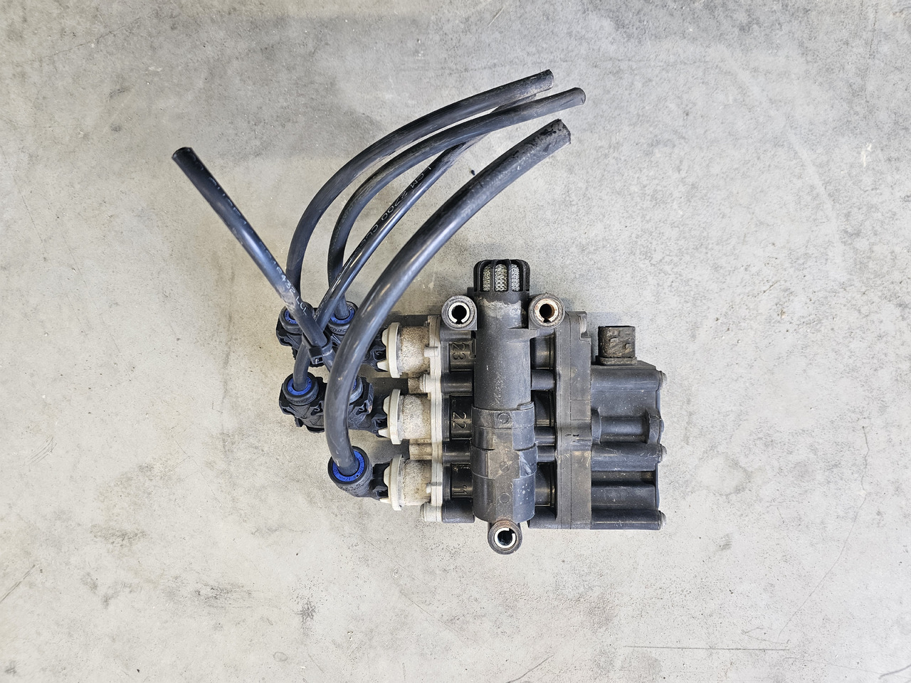 SCANIA S, R, P, G / ECAS CONTROL VALVE / 1889795 - Bromsventil: bild 2 SCANIA S, R, P, G / ECAS CONTROL VALVE / 1889795 - Bromsventil: bild 2