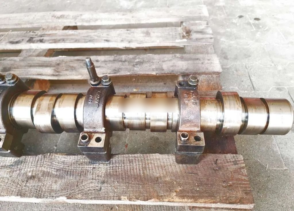 VOLVO FH12 D12 CAMSHAFT / 3165224 / WORLDWIDE DELIVERY - Kamaxel för Lastbil: bild 4 VOLVO FH12 D12 CAMSHAFT / 3165224 / WORLDWIDE DELIVERY - Kamaxel för Lastbil: bild 4