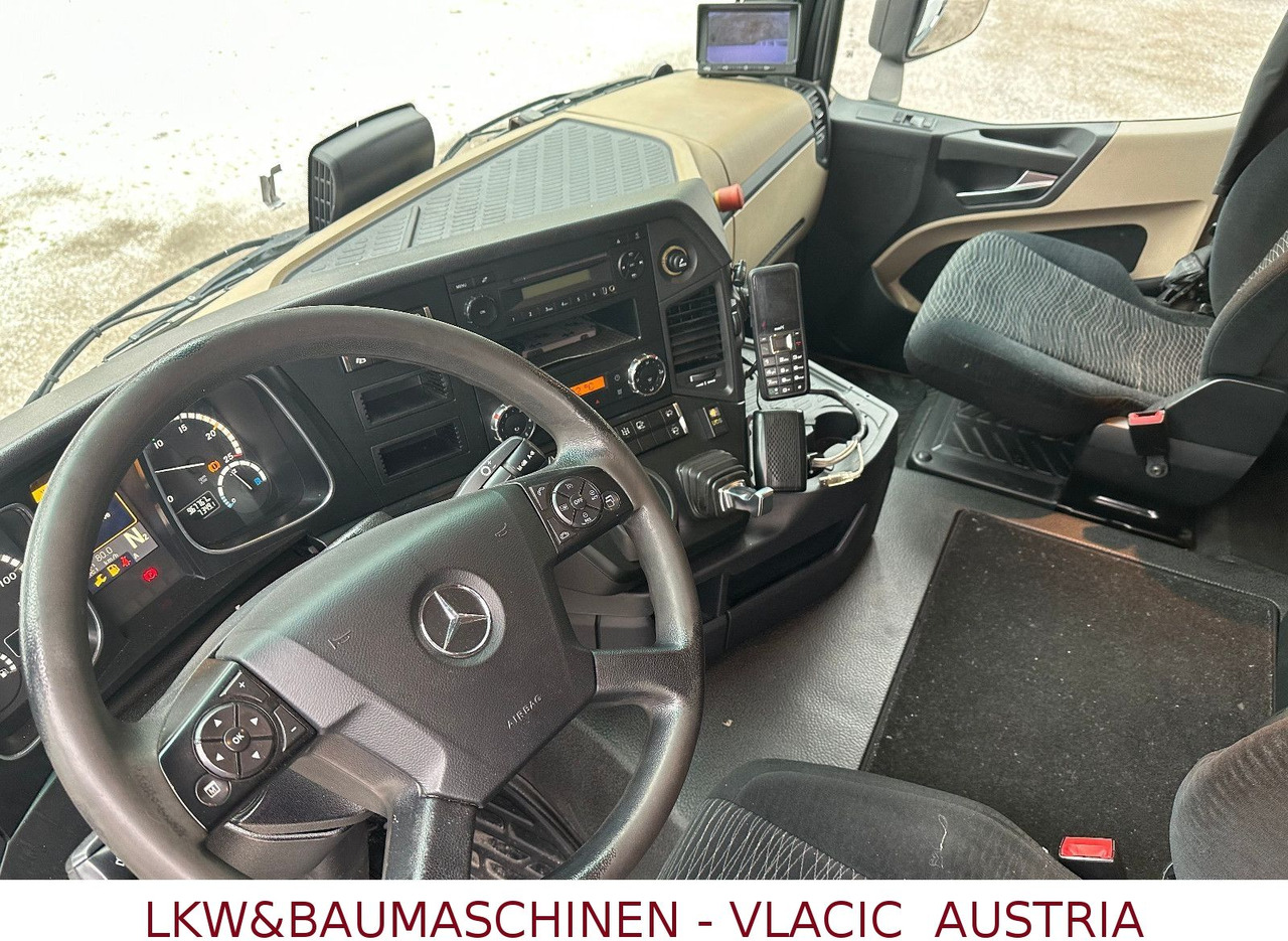 Mercedes-Benz Actros 1840 ADR - Dragbil: bild 4 Mercedes-Benz Actros 1840 ADR - Dragbil: bild 4