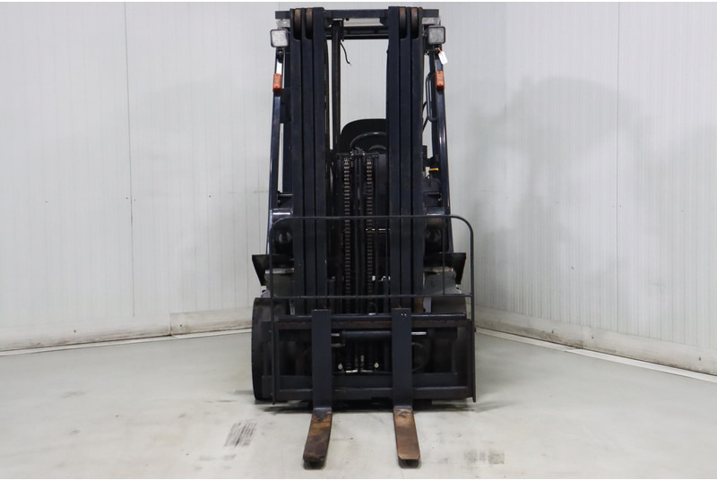 Nissan U1D2A20LQ - Gasoltruck: bild 2 Nissan U1D2A20LQ - Gasoltruck: bild 2