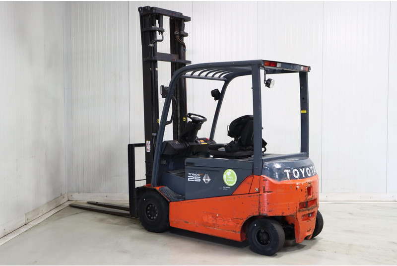 Toyota 8FBMT25 - Eltruck: bild 4 Toyota 8FBMT25 - Eltruck: bild 4