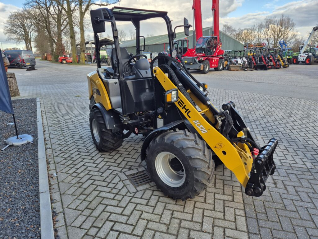 GEHL AL330 loader - Minilastare: bild 5 GEHL AL330 loader - Minilastare: bild 5