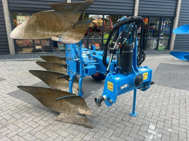 LEMKEN 4-scissor vario plough - Maskin för jordbearbetning: bild 4 LEMKEN 4-scissor vario plough - Maskin för jordbearbetning: bild 4