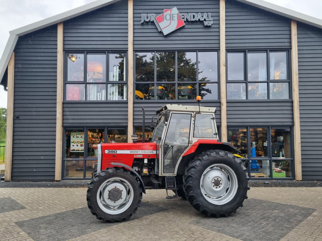 MASSEY FERGUSON 390 - Traktor: bild 1 MASSEY FERGUSON 390 - Traktor: bild 1