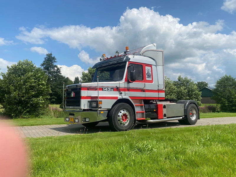 Scania T143-500 V8 | 4x2 | 4350 mm WHEELBASE | TOP CONDITION !!! - Dragbil: bild 1 Scania T143-500 V8 | 4x2 | 4350 mm WHEELBASE | TOP CONDITION !!! - Dragbil: bild 1