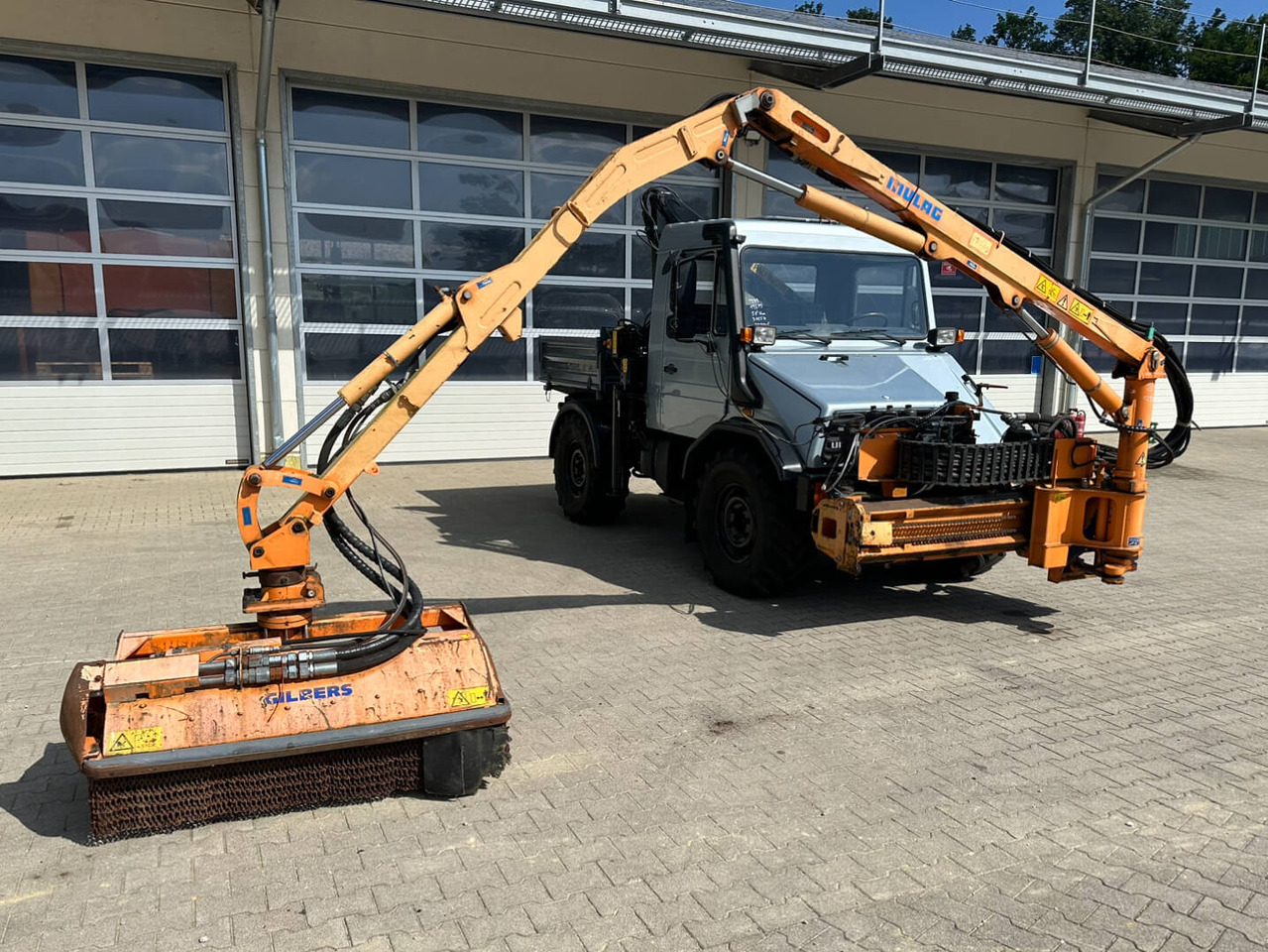 Unimog Frontauslegermähgerät Mulag FME600 - Armklippare: bild 2 Unimog Frontauslegermähgerät Mulag FME600 - Armklippare: bild 2
