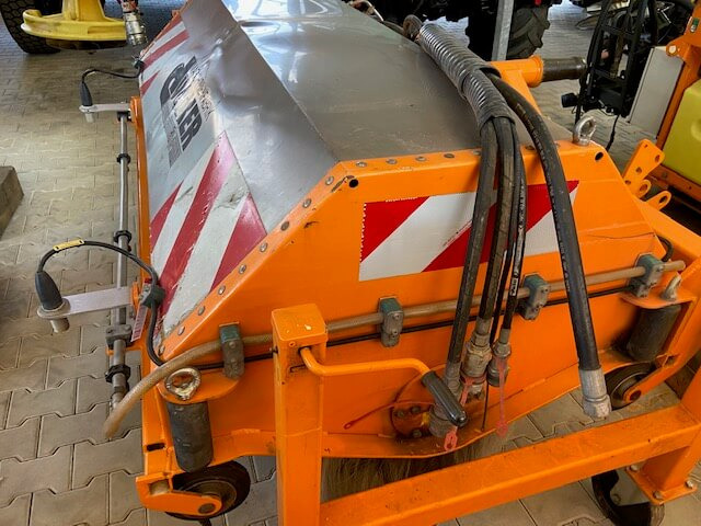 Unimog Tunnelwaschbürste Dücker TWA18/1 - Sopaggregat: bild 4 Unimog Tunnelwaschbürste Dücker TWA18/1 - Sopaggregat: bild 4