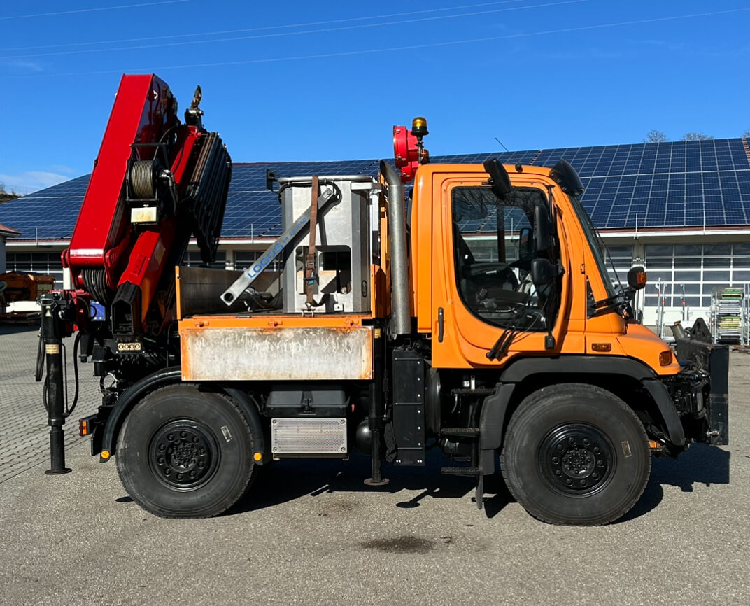 Unimog 400 - U400 405 25177 mit Wechselkran Merced - Utility/ Specialfordon: bild 3 Unimog 400 - U400 405 25177 mit Wechselkran Merced - Utility/ Specialfordon: bild 3
