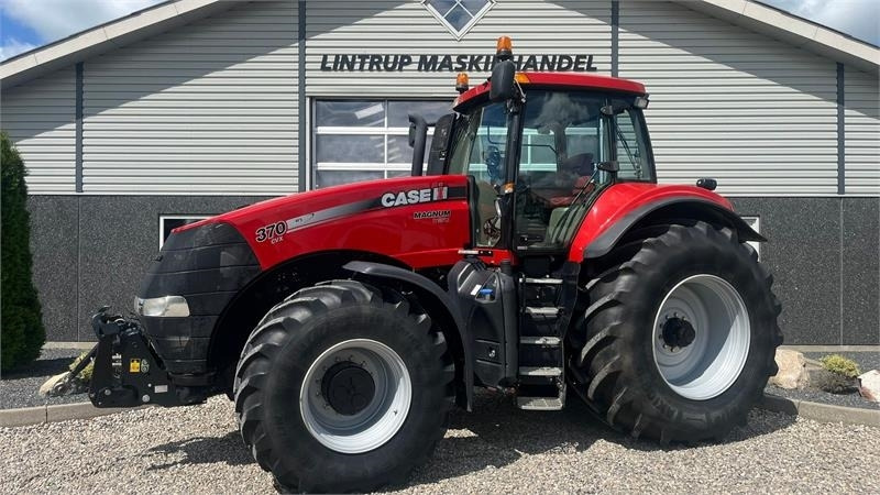Case IH Magnum 370 CVX Med fronlift - Traktor: bild 1 Case IH Magnum 370 CVX Med fronlift - Traktor: bild 1