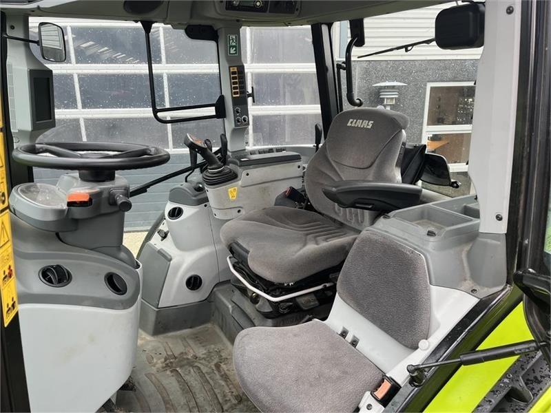 Claas Arion 440 CIS med frontlæsser - Traktor: bild 5 Claas Arion 440 CIS med frontlæsser - Traktor: bild 5