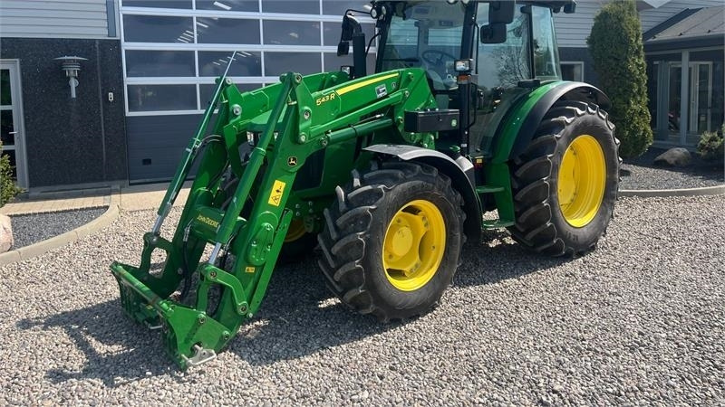 John Deere 5115M Med frontlæsser, som ny - Traktor: bild 2 John Deere 5115M Med frontlæsser, som ny - Traktor: bild 2