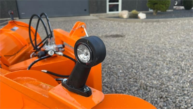 Limas Vario SHL 250 Med lys - Snöplog för Lantbruksmaskiner: bild 5 Limas Vario SHL 250 Med lys - Snöplog för Lantbruksmaskiner: bild 5