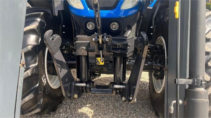 New Holland T7.270 AC med frontlift og frontlæsser - Traktor: bild 4 New Holland T7.270 AC med frontlift og frontlæsser - Traktor: bild 4