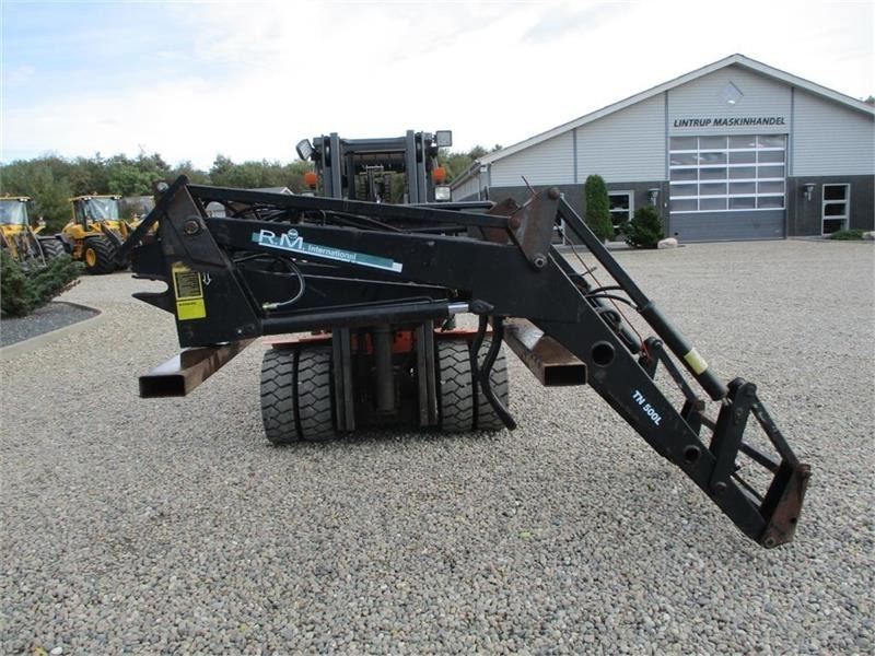 Riko med beslag og komplet hydraulik sæt samt skovl. - Frontlastar för traktor: bild 1 Riko med beslag og komplet hydraulik sæt samt skovl. - Frontlastar för traktor: bild 1