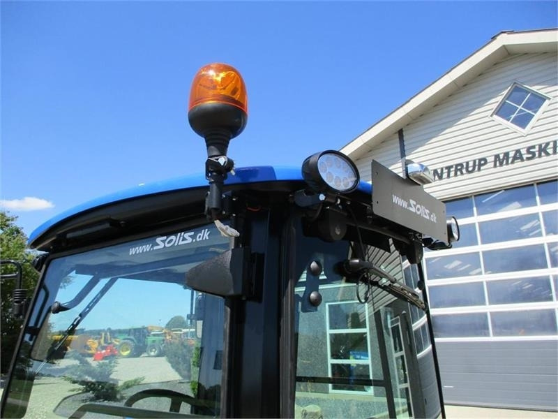 Traktor Solis 26 HST med kabine og Industrihjul: bild 7