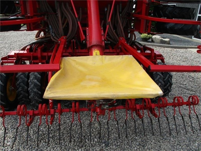 Vaderstad Rapid A800 S med fylde snegl, stor såsæt til små p - Såmaskin: bild 5 Vaderstad Rapid A800 S med fylde snegl, stor såsæt til små p - Såmaskin: bild 5