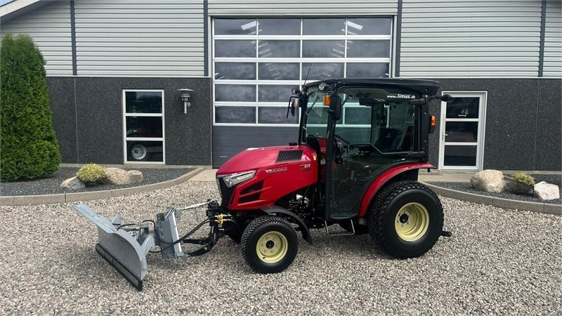 Yanmar YT 235H 4WD Snow Edition med sneplov og spreder - Kommunaltraktor: bild 1 Yanmar YT 235H 4WD Snow Edition med sneplov og spreder - Kommunaltraktor: bild 1