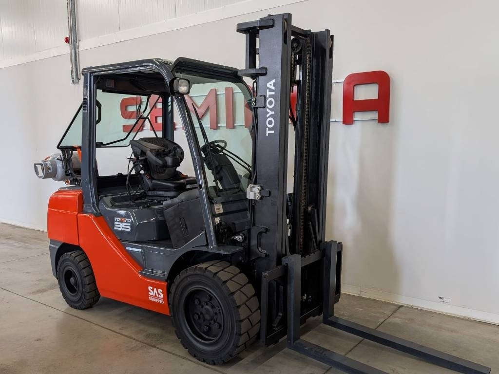 Toyota 10852 02-8FGJF35 - Gasoltruck: bild 1 Toyota 10852 02-8FGJF35 - Gasoltruck: bild 1
