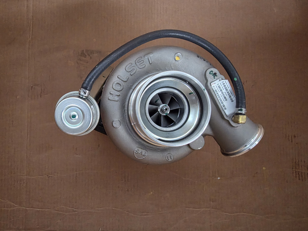 Case 504380015 - Turbo för Byggmaskiner: bild 1 Case 504380015 - Turbo för Byggmaskiner: bild 1