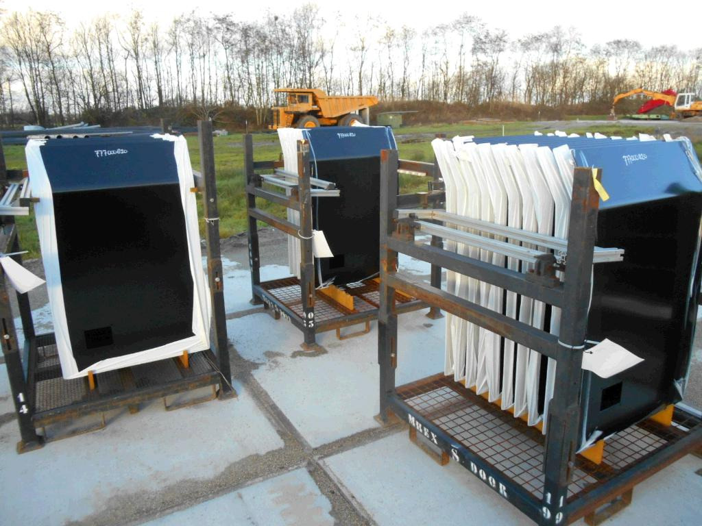 Caterpillar 3040051 - - Dörr och reservdelar för Byggmaskiner: bild 1 Caterpillar 3040051 - - Dörr och reservdelar för Byggmaskiner: bild 1