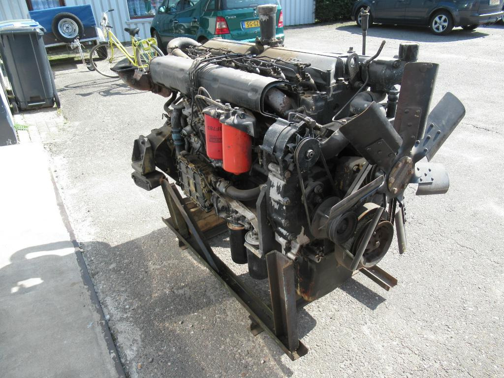 Iveco 8215.22*400 - - Motor för Byggmaskiner: bild 3 Iveco 8215.22*400 - - Motor för Byggmaskiner: bild 3