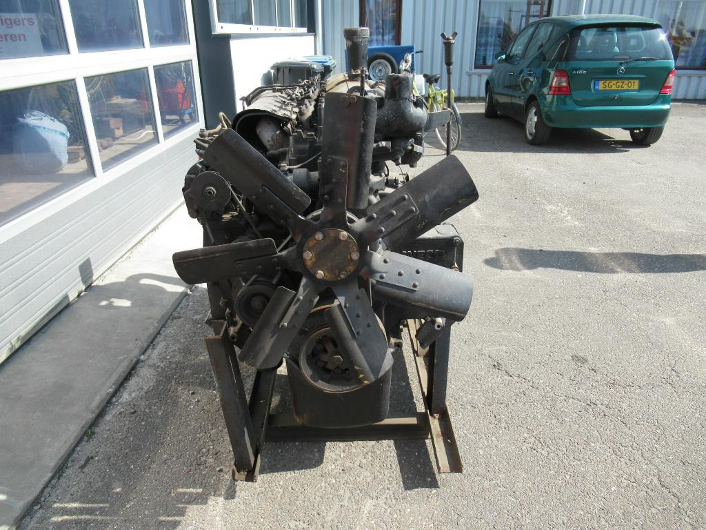 Iveco 8215.22*400 - - Motor för Byggmaskiner: bild 5 Iveco 8215.22*400 - - Motor för Byggmaskiner: bild 5