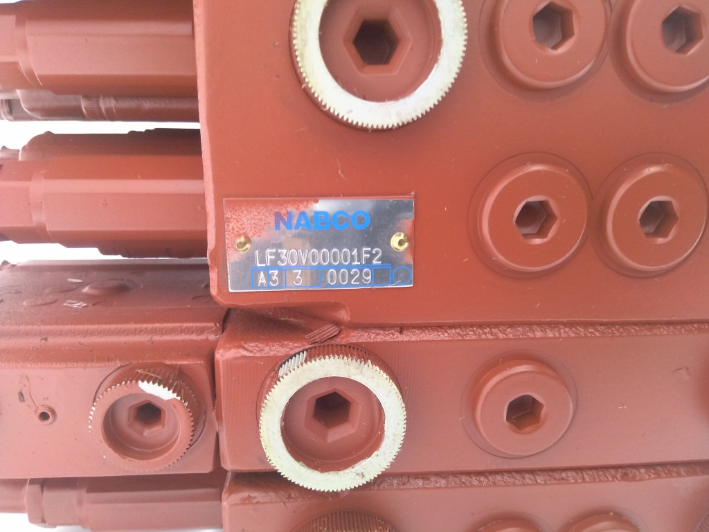 Nabco LF30V00001F2 - 72957423 - Hydraulventil för Byggmaskiner: bild 1 Nabco LF30V00001F2 - 72957423 - Hydraulventil för Byggmaskiner: bild 1