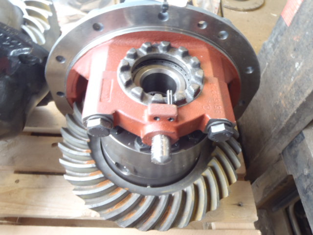 New Holland 4922205 - Differential för Byggmaskiner: bild 2 New Holland 4922205 - Differential för Byggmaskiner: bild 2