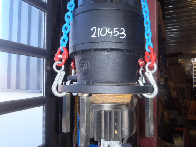 New Holland 71437995 - Svängmotor för Byggmaskiner: bild 1 New Holland 71437995 - Svängmotor för Byggmaskiner: bild 1