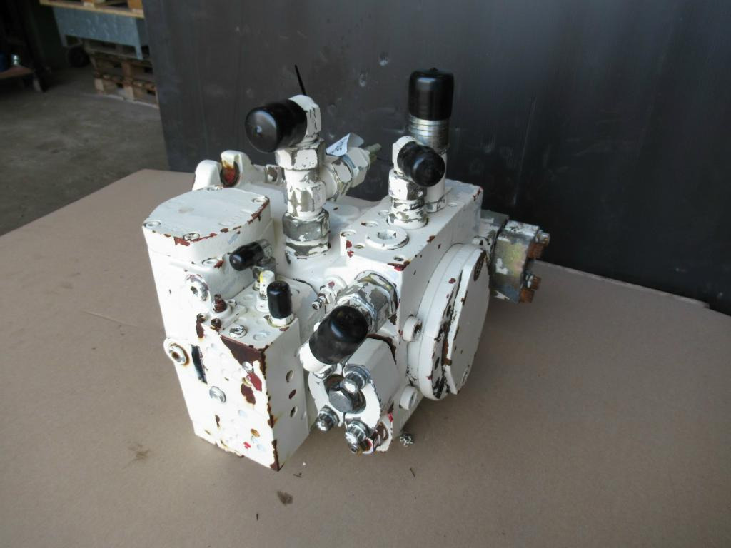 O&K 2712751 - - Hydraulpump för Byggmaskiner: bild 1 O&K 2712751 - - Hydraulpump för Byggmaskiner: bild 1