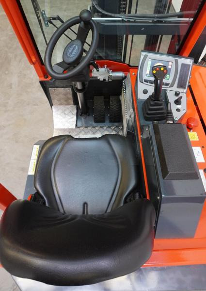 Combilift CBE3000 - 4-vägstruck: bild 3 Combilift CBE3000 - 4-vägstruck: bild 3
