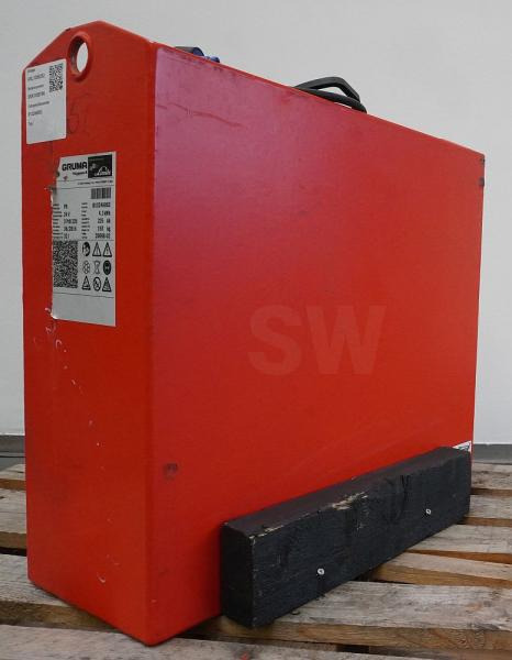 GRUMA 24 Volt 3 PzB 225 Ah - Batteri: bild 1 GRUMA 24 Volt 3 PzB 225 Ah - Batteri: bild 1