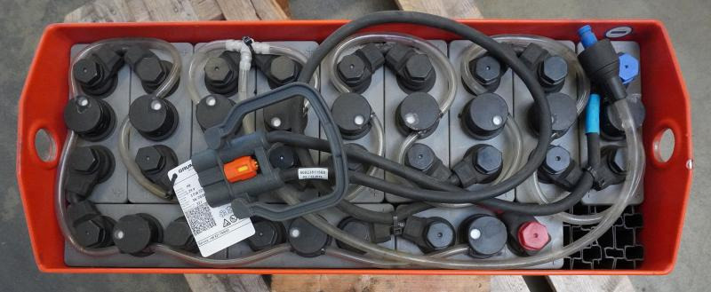 GRUMA 24 Volt 3 PzB 225 Ah - Batteri: bild 3 GRUMA 24 Volt 3 PzB 225 Ah - Batteri: bild 3