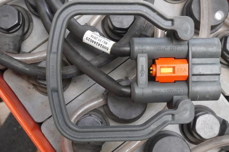 GRUMA 24 Volt 3 PzB 225 Ah - Batteri: bild 4 GRUMA 24 Volt 3 PzB 225 Ah - Batteri: bild 4