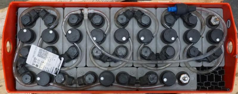 GRUMA 24 Volt 3 PzB 225 Ah - Batteri: bild 3 GRUMA 24 Volt 3 PzB 225 Ah - Batteri: bild 3