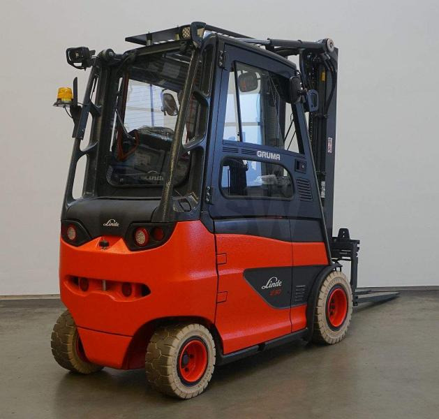 Linde E 30/600 H 387 - Eltruck: bild 2 Linde E 30/600 H 387 - Eltruck: bild 2