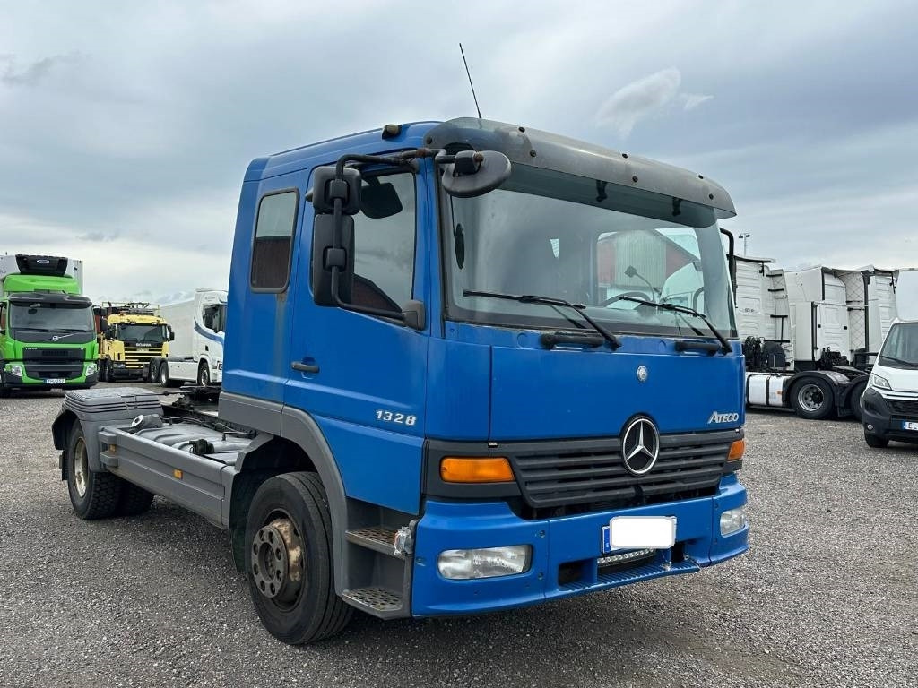 Mercedes-Benz 1328 LS 4X2 serie 1277 - Dragbil: bild 2 Mercedes-Benz 1328 LS 4X2 serie 1277 - Dragbil: bild 2