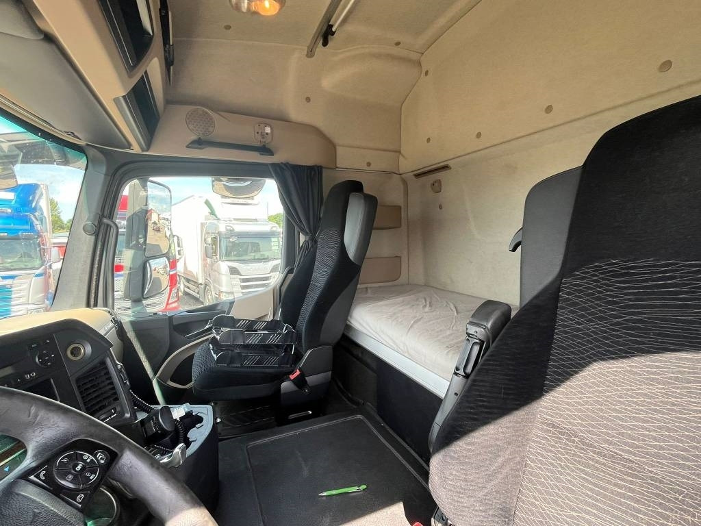 Scania Scania R730 LB 6X2 HLB serie 0867 - Kylbil lastbil: bild 5 Scania Scania R730 LB 6X2 HLB serie 0867 - Kylbil lastbil: bild 5