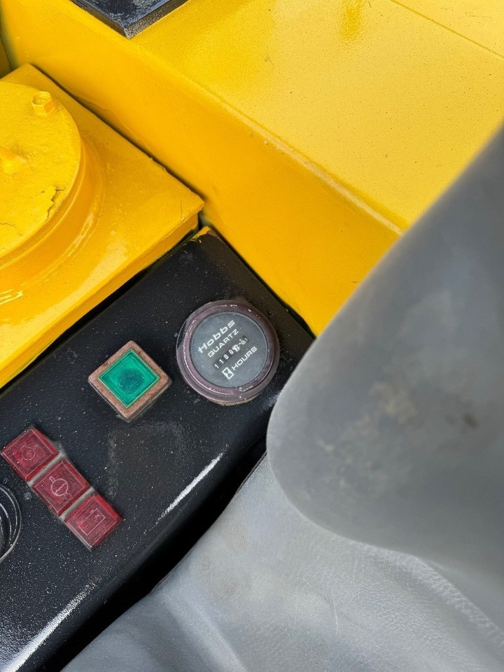 Yanmar B12 - Minigrävmaskin: bild 5 Yanmar B12 - Minigrävmaskin: bild 5