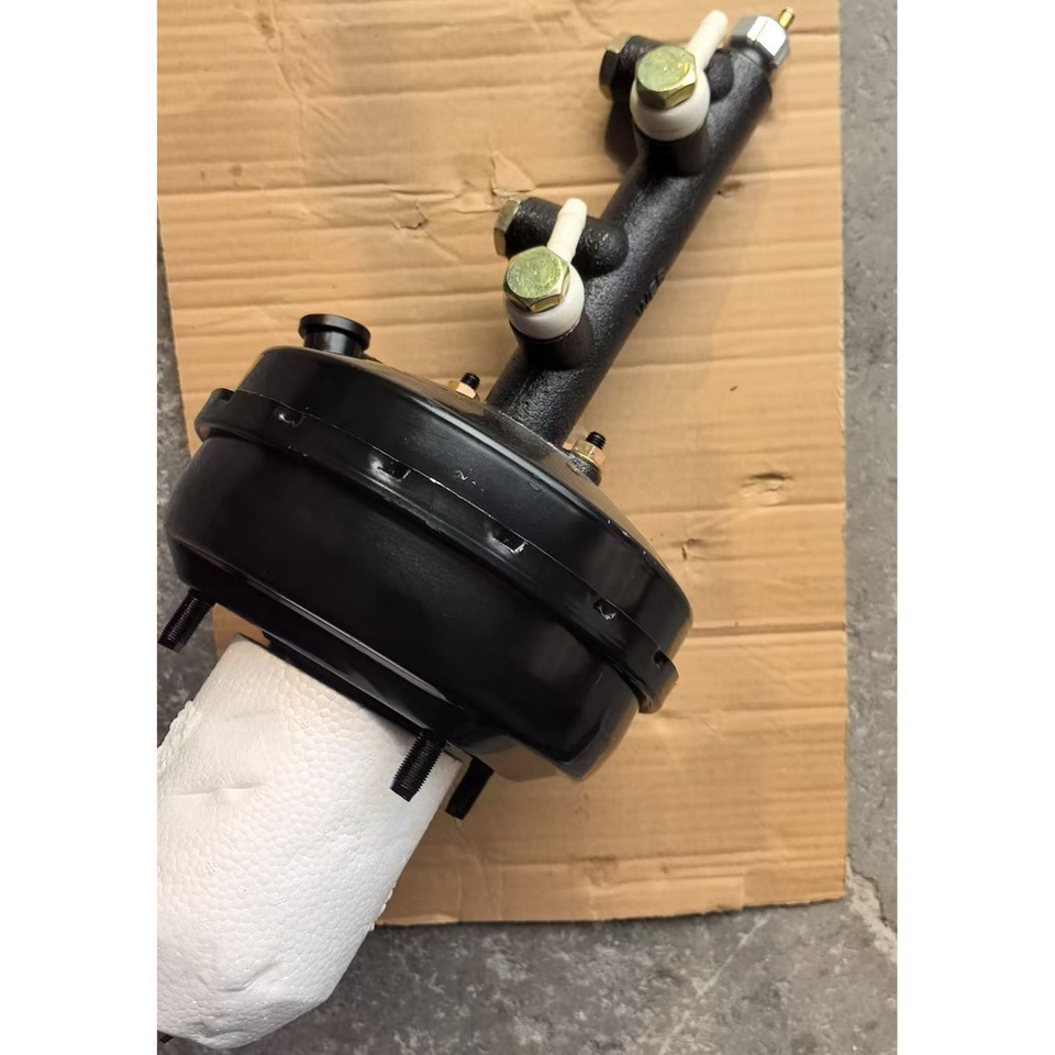 Qingdao Promising Vacuum brake booster brake master cylinder assembly for China Loader - Bromscylinder för Hjullastare: bild 1 Qingdao Promising Vacuum brake booster brake master cylinder assembly for China Loader - Bromscylinder för Hjullastare: bild 1