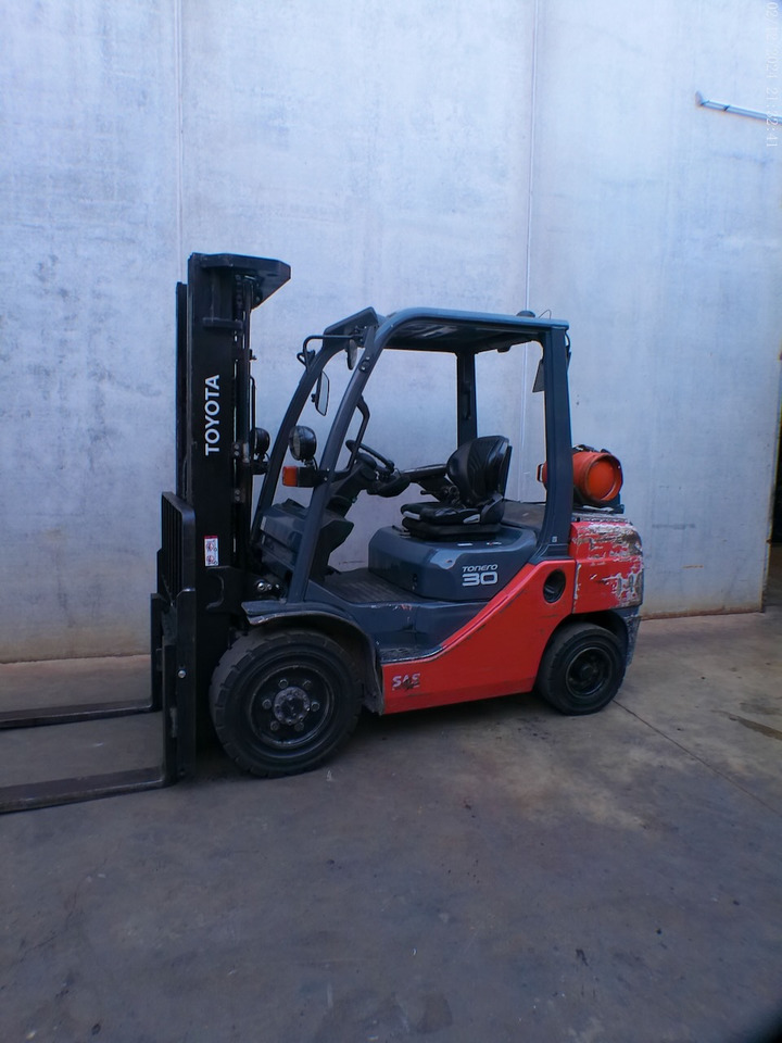 Toyota 02-8FGF30 MATRICULADA - Gasoltruck: bild 3 Toyota 02-8FGF30 MATRICULADA - Gasoltruck: bild 3